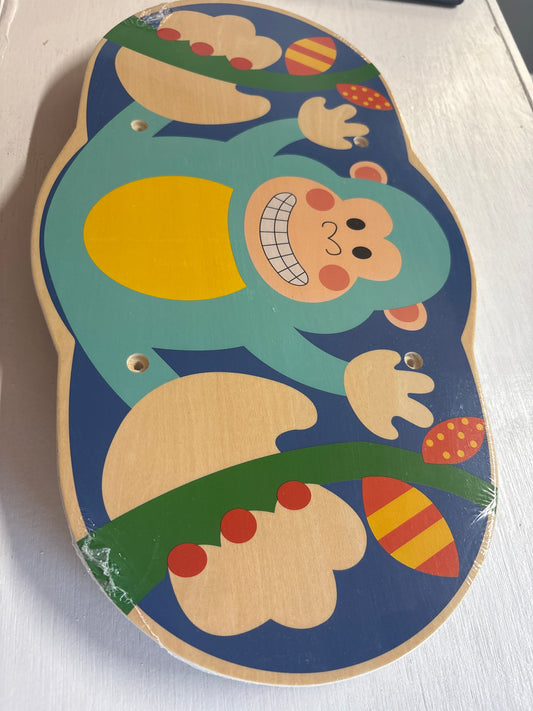 Wooden balance plate