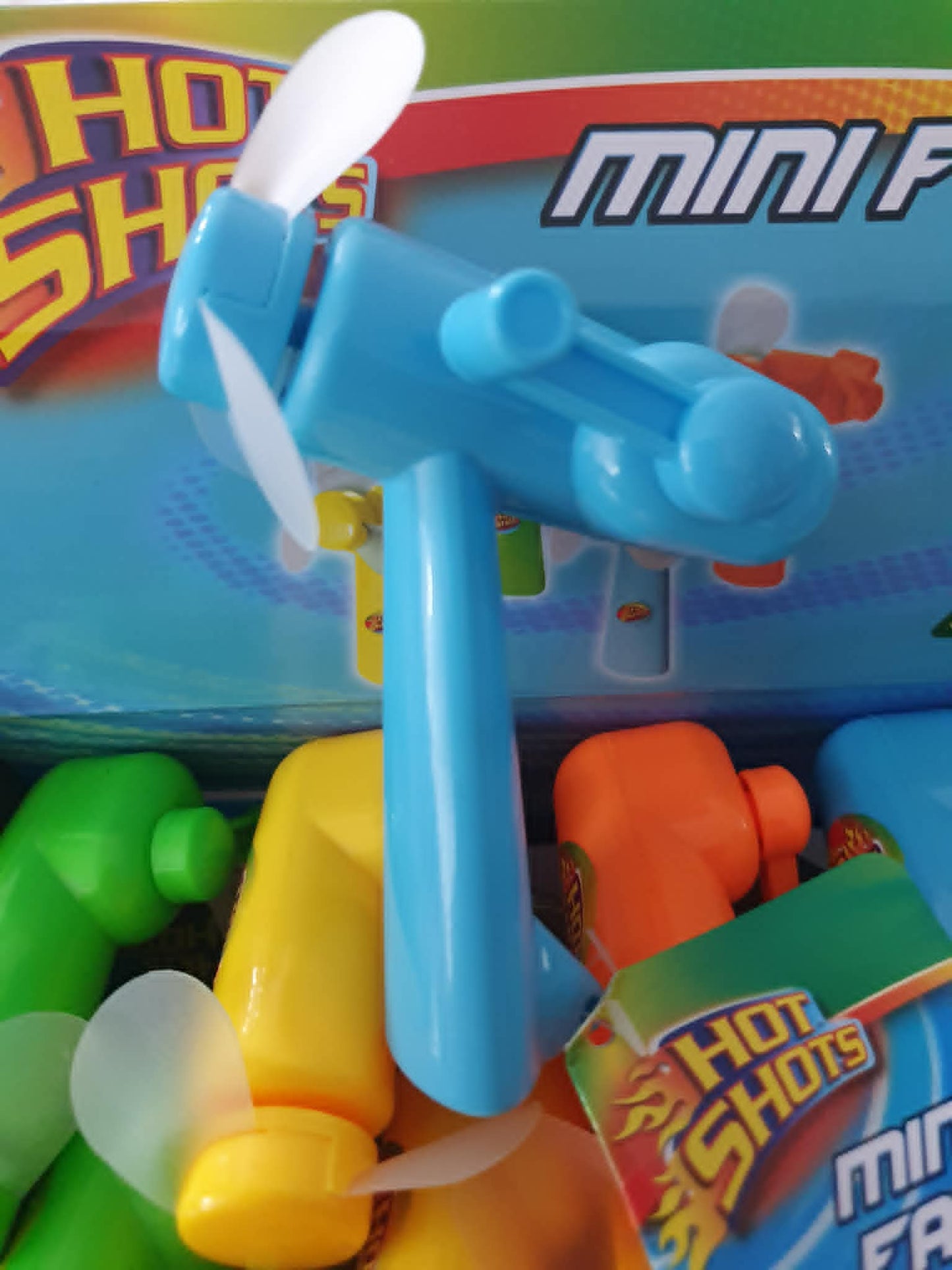 Hot shot mini fan