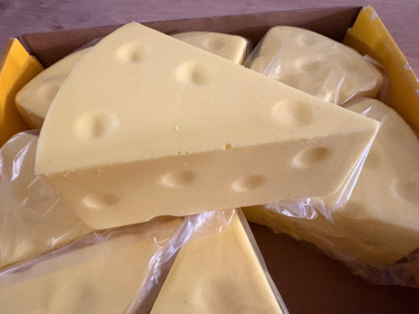 Slow rise foam cheese triangle