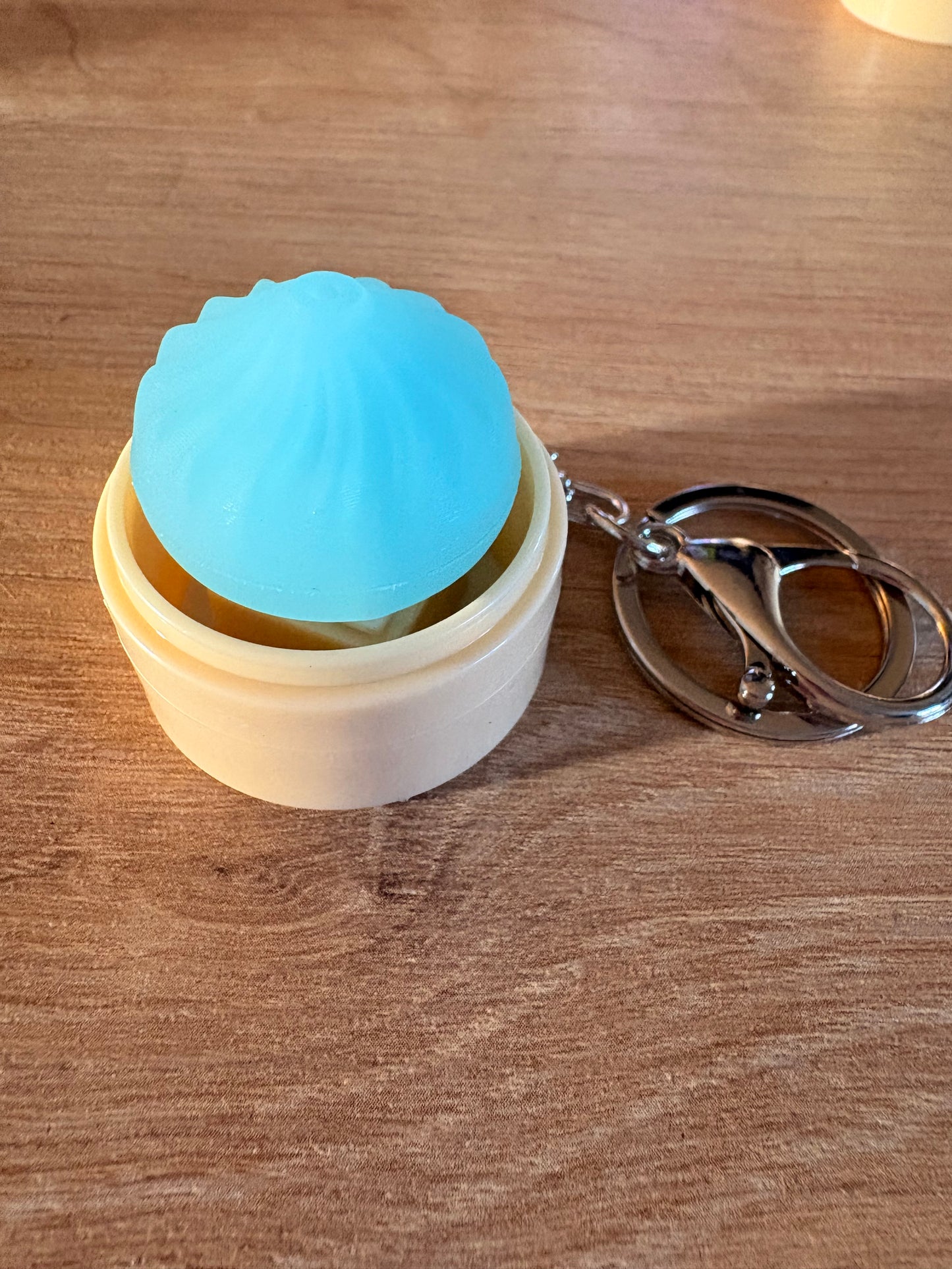 Light up dumpling clicker keyring