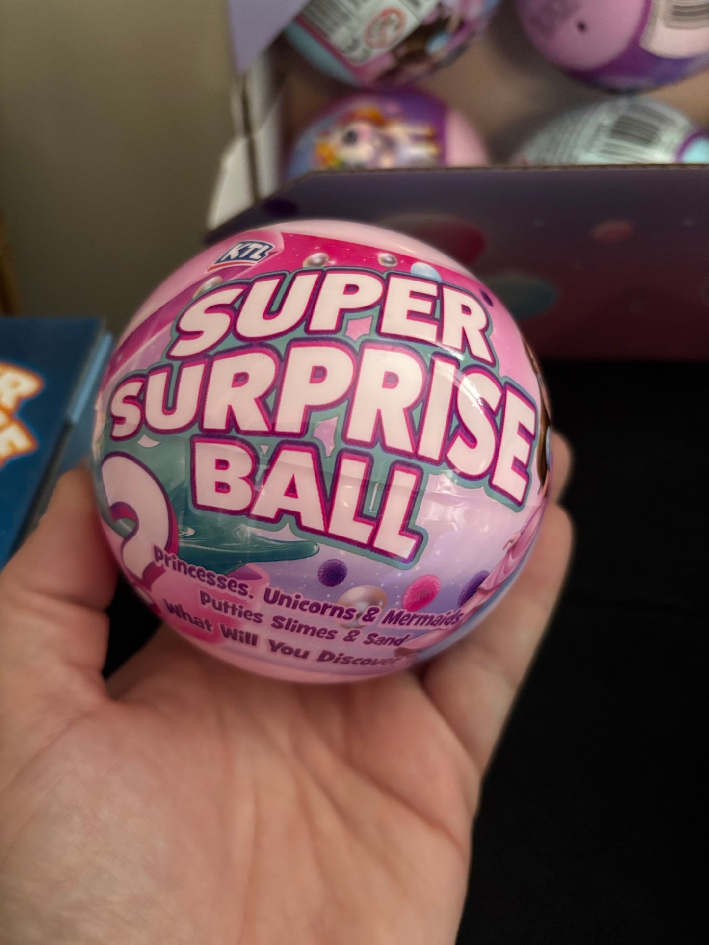 Surprise balls