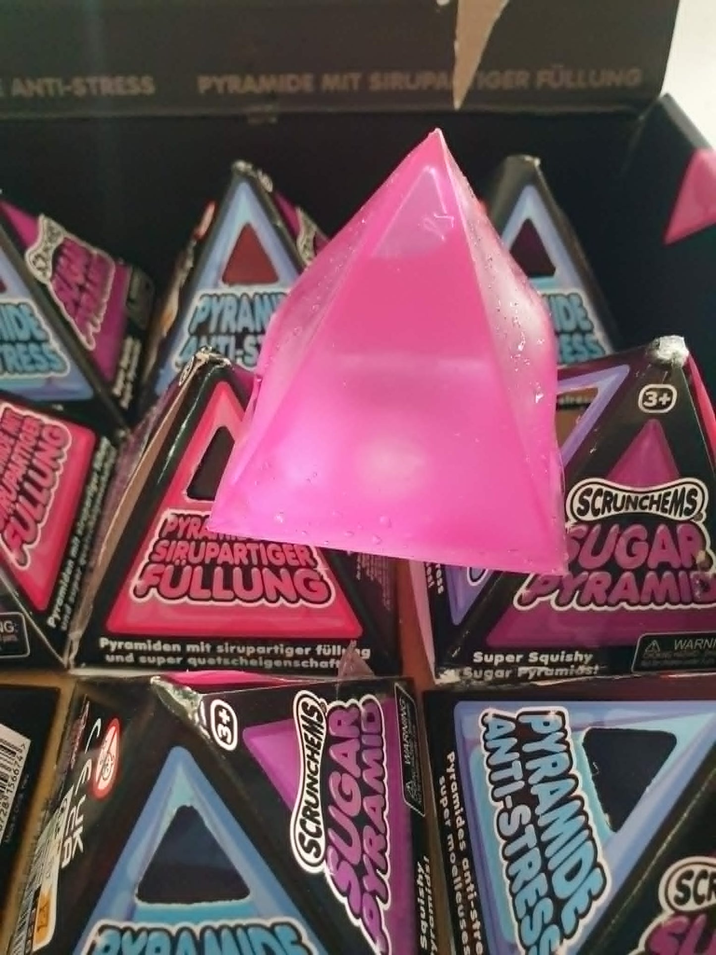 Pyramid squishy toy