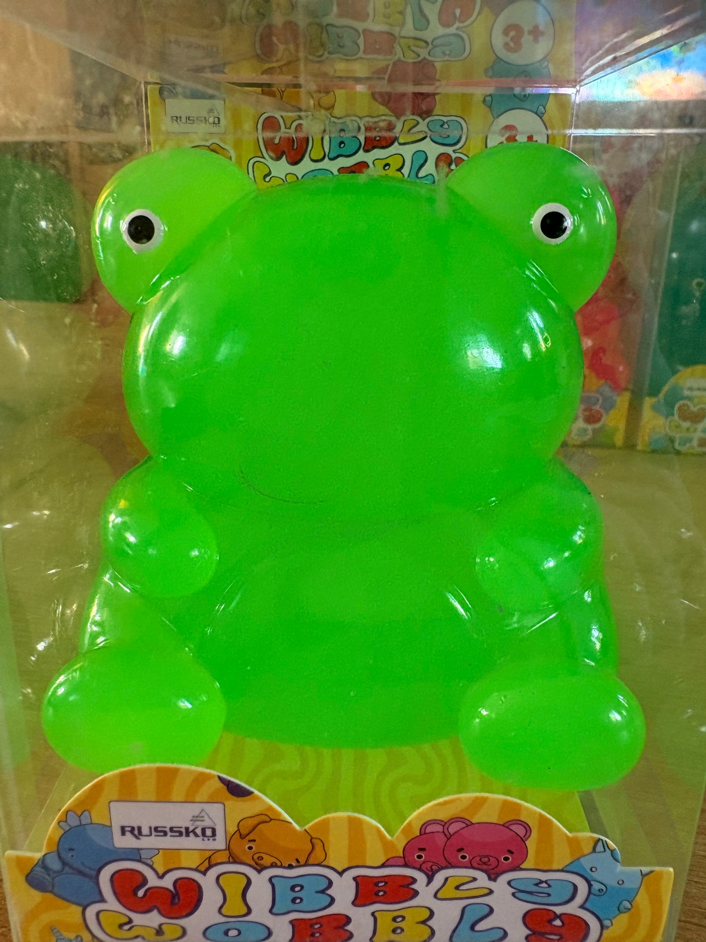 Large wibbly wobbly friends