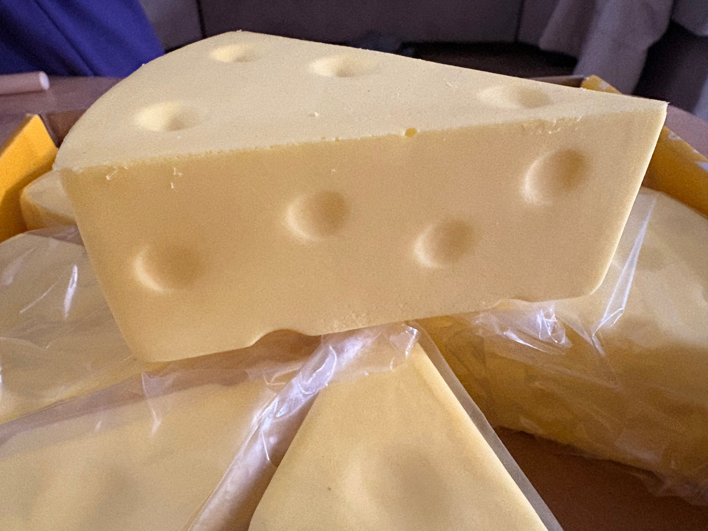 Slow rise foam cheese triangle