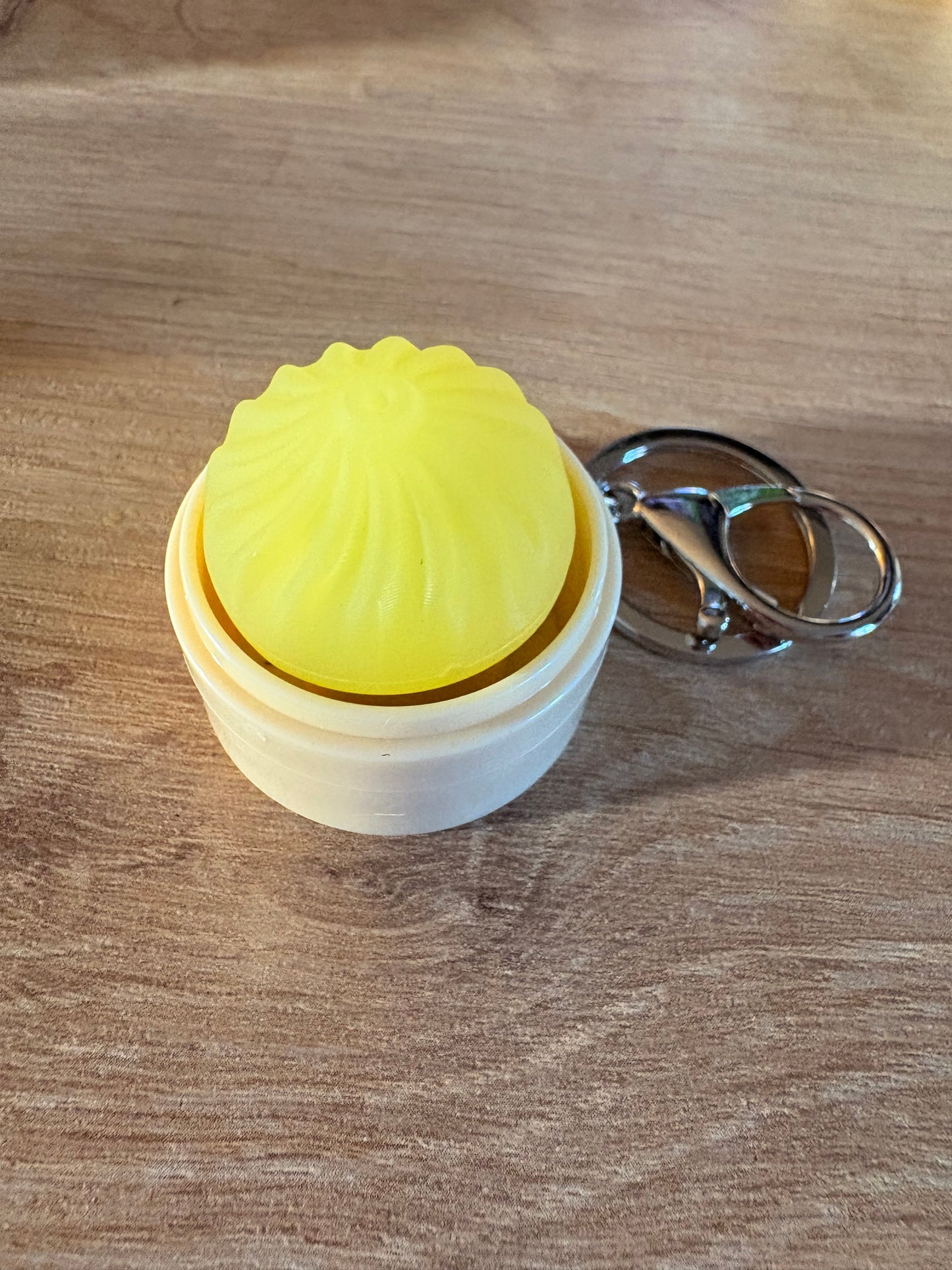 Light up dumpling clicker keyring