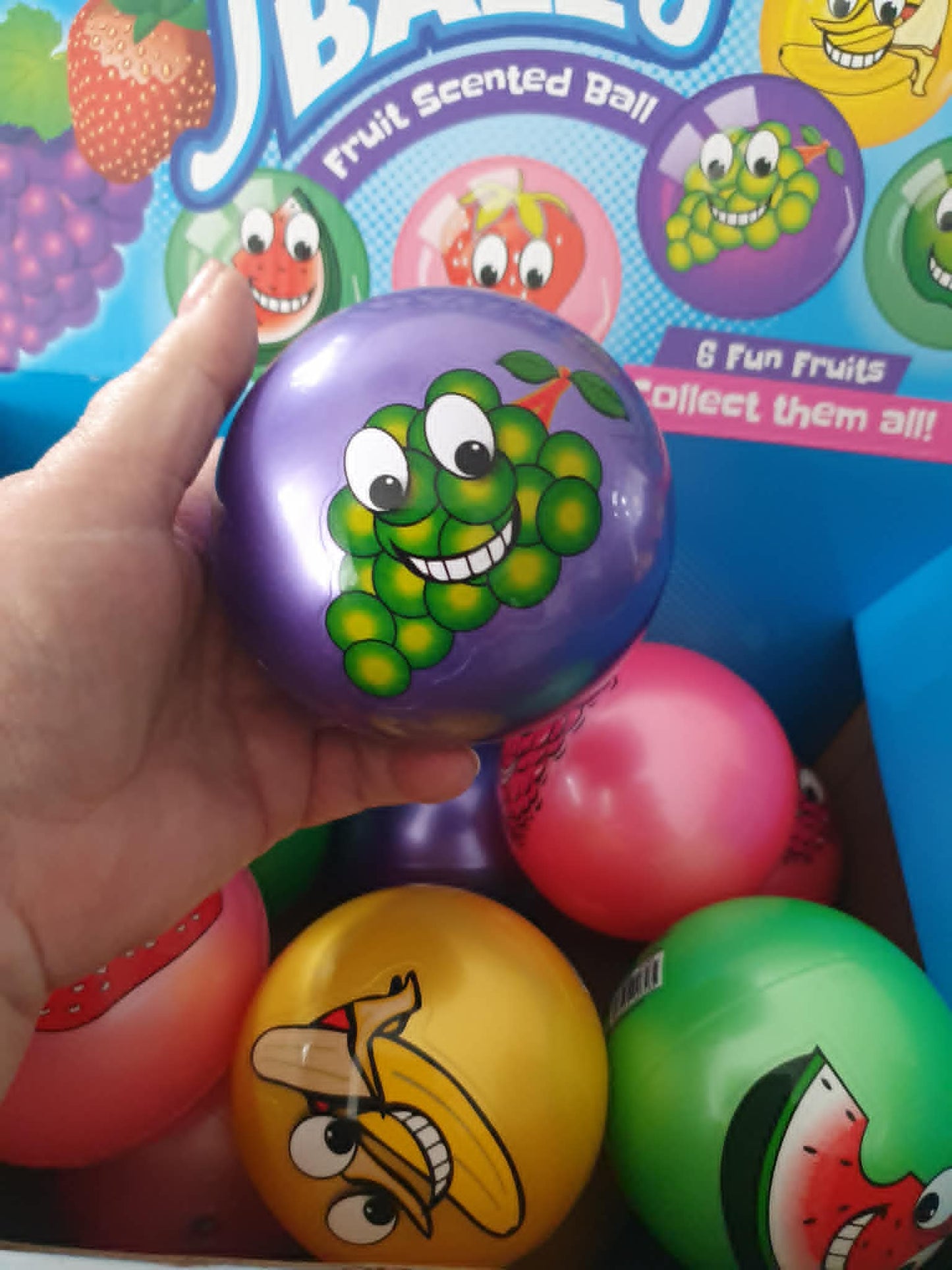 Scented fruity balls