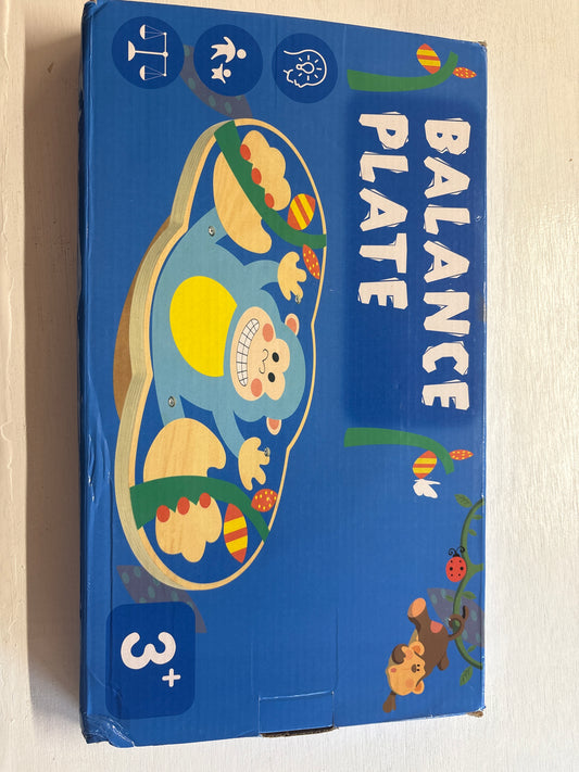Wooden balance plate