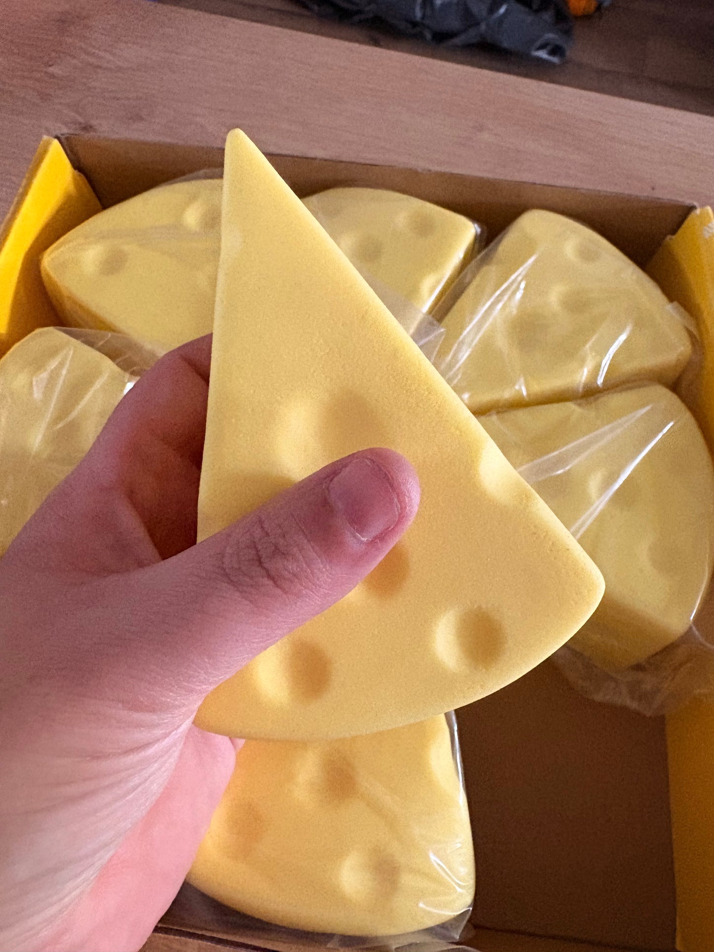 Slow rise foam cheese triangle