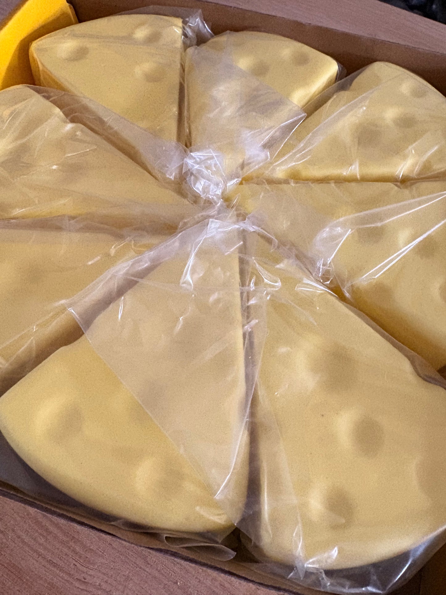 Slow rise foam cheese triangle